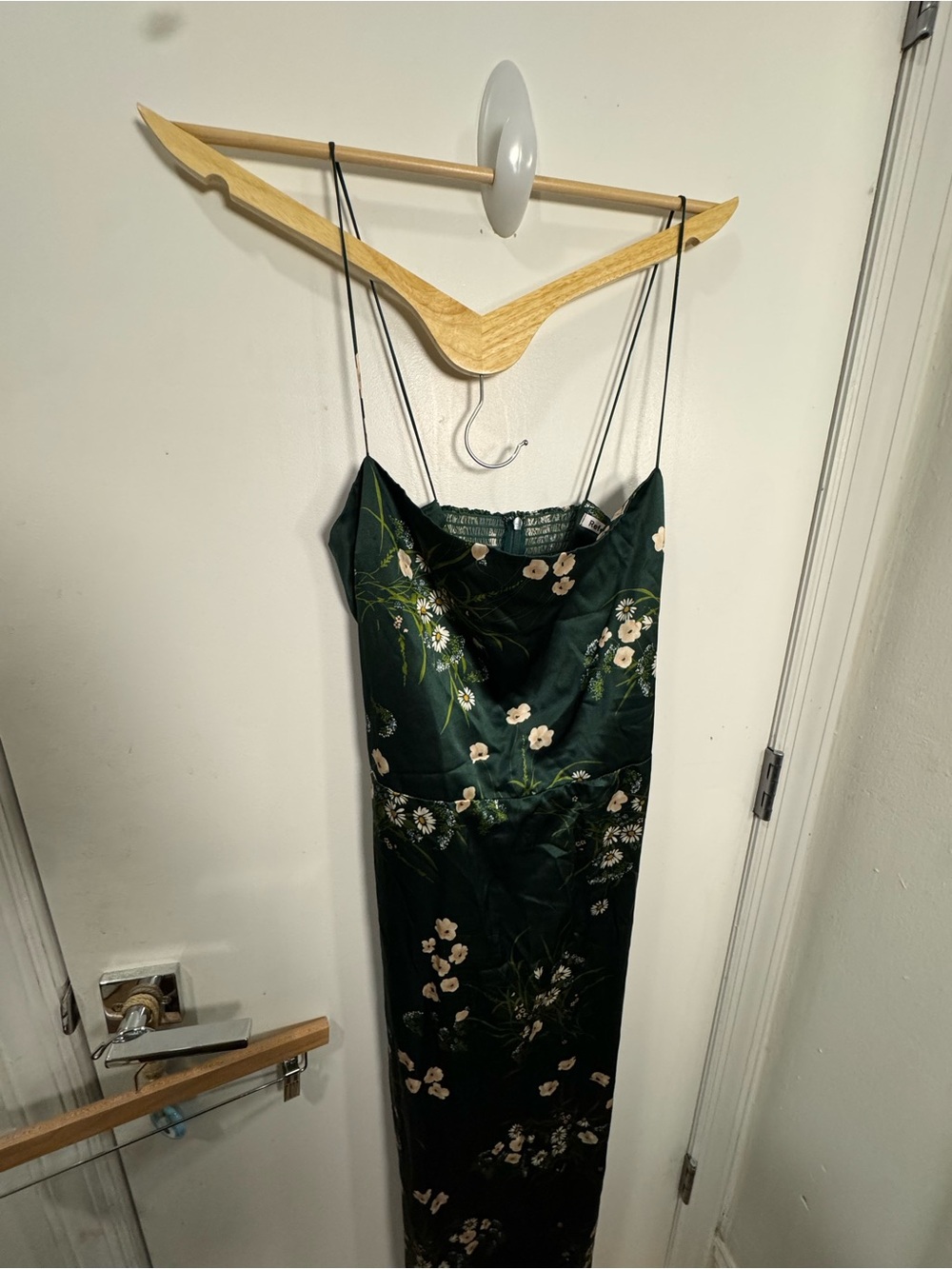 Reformation Frankie silk dress in buena - size 10 - Picture 5 of 7